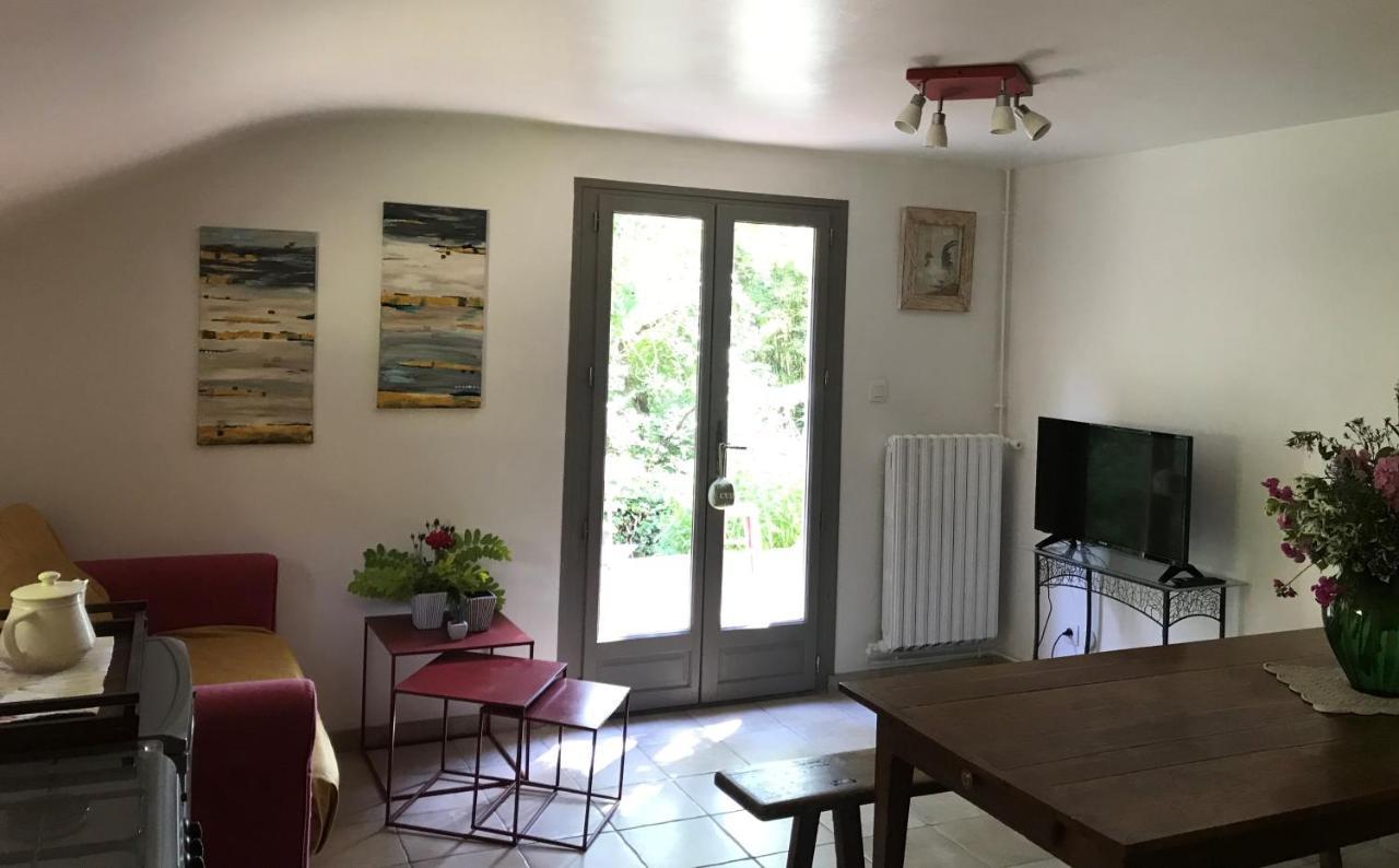 Le Mesnil Bed and Breakfast Dance  Buitenkant foto