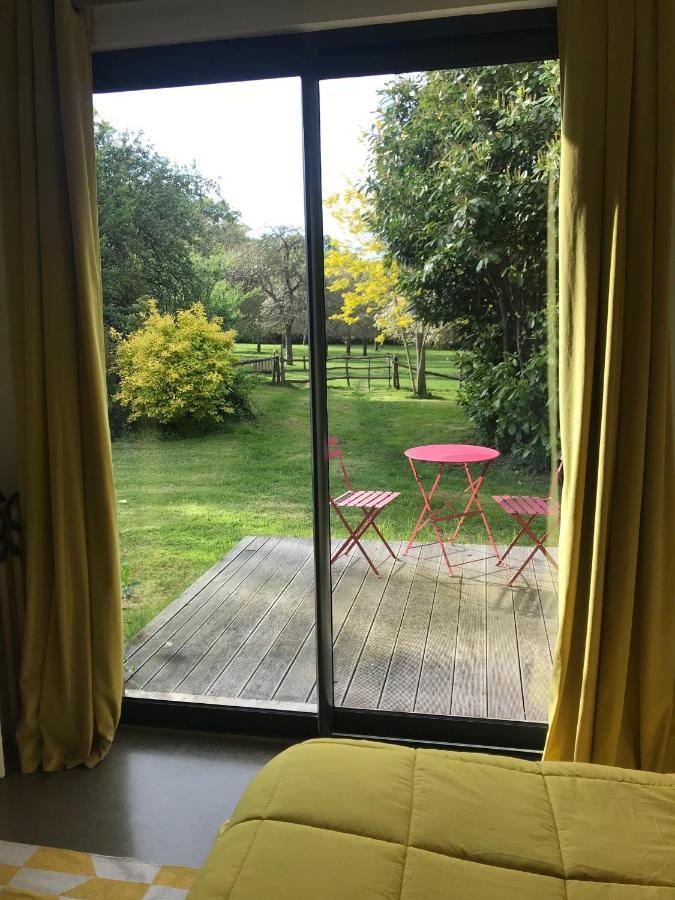 Le Mesnil Bed and Breakfast Dance  Buitenkant foto